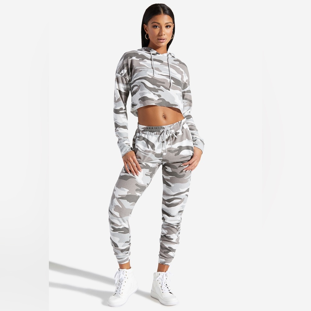 Snow Camo Hoodie And Jogger 2 Piece Set